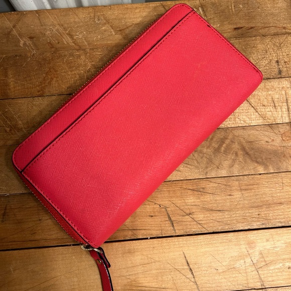 Kate Spade Wallet - Picture 2 of 4